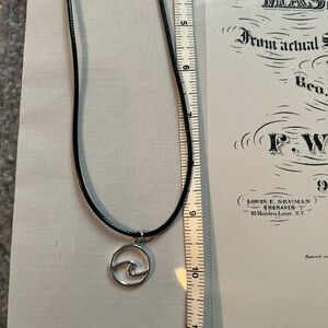 Wave necklace! Leather necklace with wave pendant